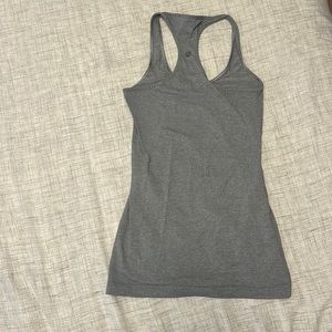 Lululemon workout tank